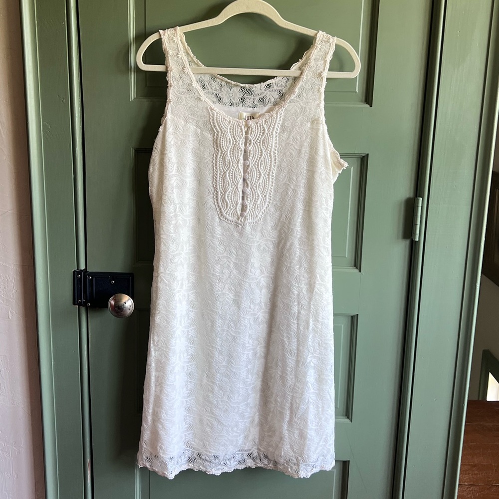 Bila Ivory Sleeveless Dress Crochet Overlay Stretchy Sz L